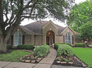 1602 Berkoff Dr, Sugar Land, TX 77479
