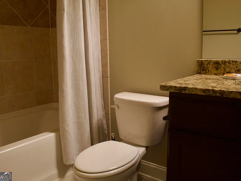 2559 Willow Field Xing SE — Photo 21