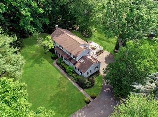 11 Butternut Hollow Rd, Greenwich, CT 06830