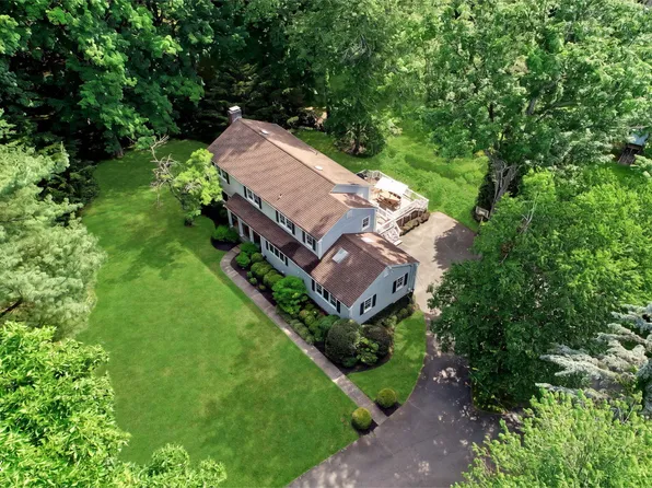 11 Butternut Hollow Rd, Greenwich, CT 06830