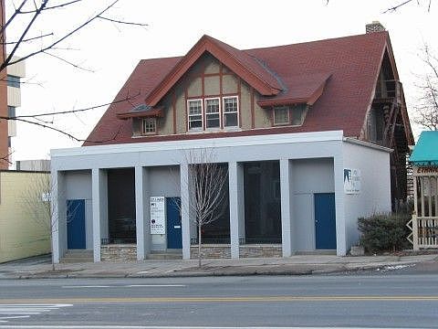335 E Huron