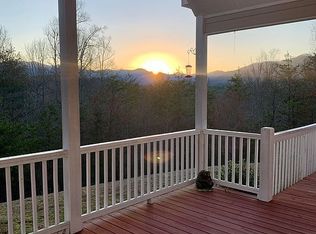 530 Red Oak Rd, Franklin, NC 28734