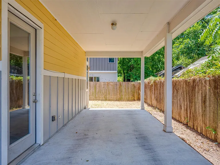 2612 Willow St #B — Photo 30
