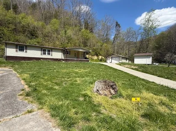 167 Honaker Rd, Richlands, VA 24641