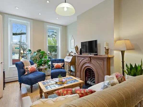 1281 Union Avenue image 1 of 12