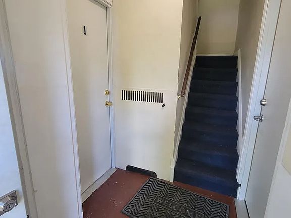 4th image of 2 Aigburth Rd APT 1