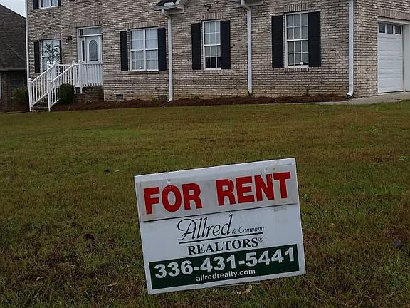 MOVE IN READY!