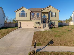 861 Rushing Dr, Clarksville, TN 37042