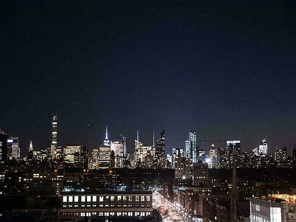 4th image of 380 Lenox Ave Penthouse B