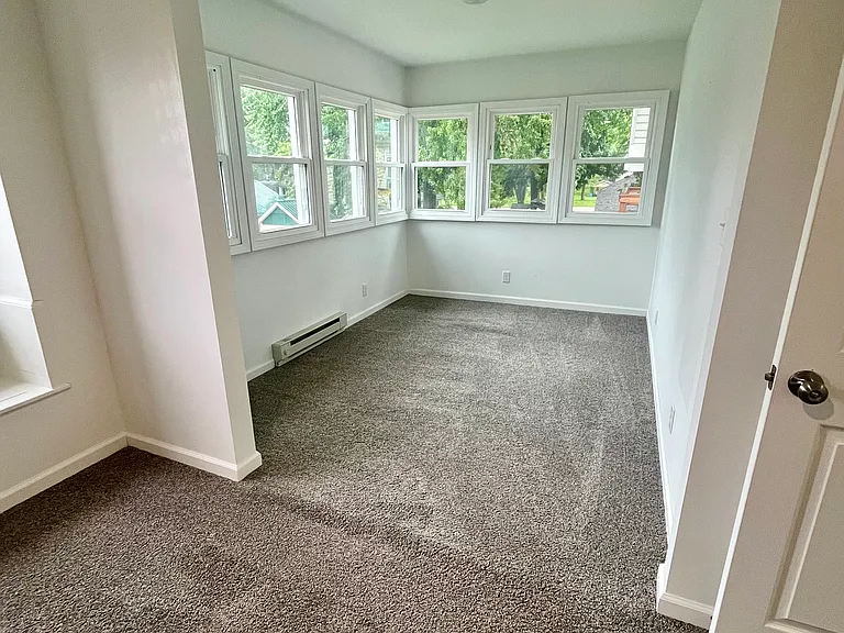 Upstairs bedroom 3