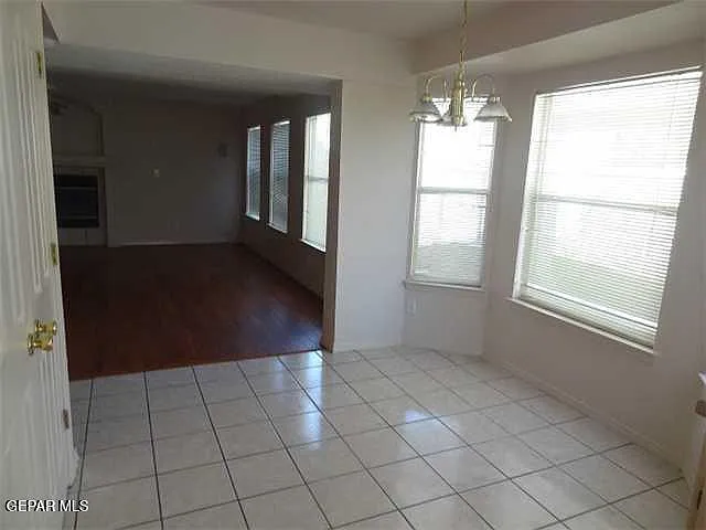 7481 Umbria Dr — Photo 16