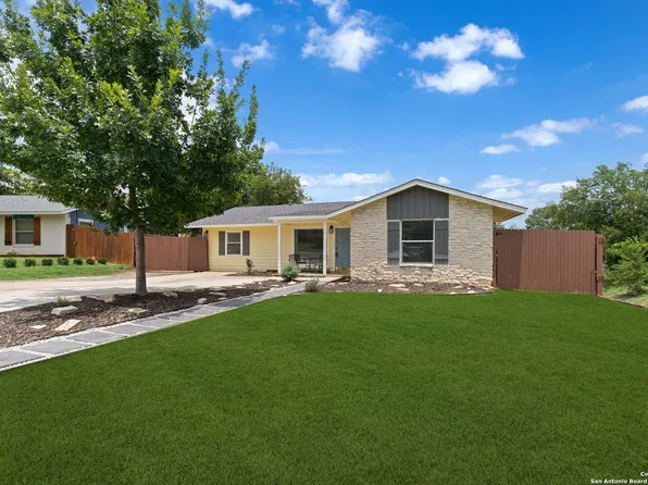 12202 Hollow Glen, Live Oak, TX 78233