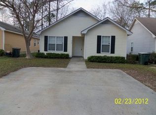 909 McAfina Trl, Valdosta, GA 31602