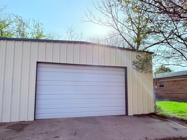 1112 College Ave, Glen Rose, TX 76043
