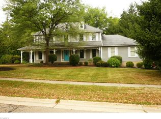 310 Lake Of The Woods Blvd, Akron, OH