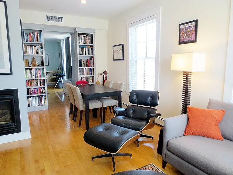 400 Washington St #302 — Photo 21