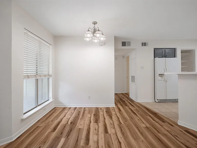 2450 Wickersham Ln #904 — Photo 3