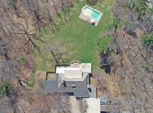 1386 N Green Bay Rd, Lake Forest, IL 60045