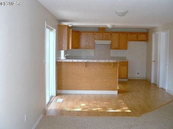 5th image of 14013 NE 32nd St