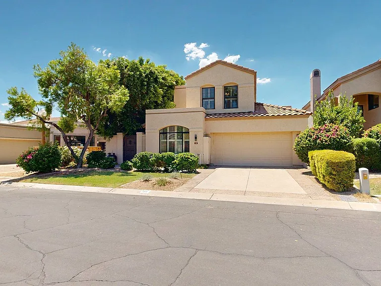 8100 E Camelback Rd #39 — Photo 3