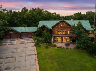 1383 Thelen Farm Trl, Houlton, WI 54082