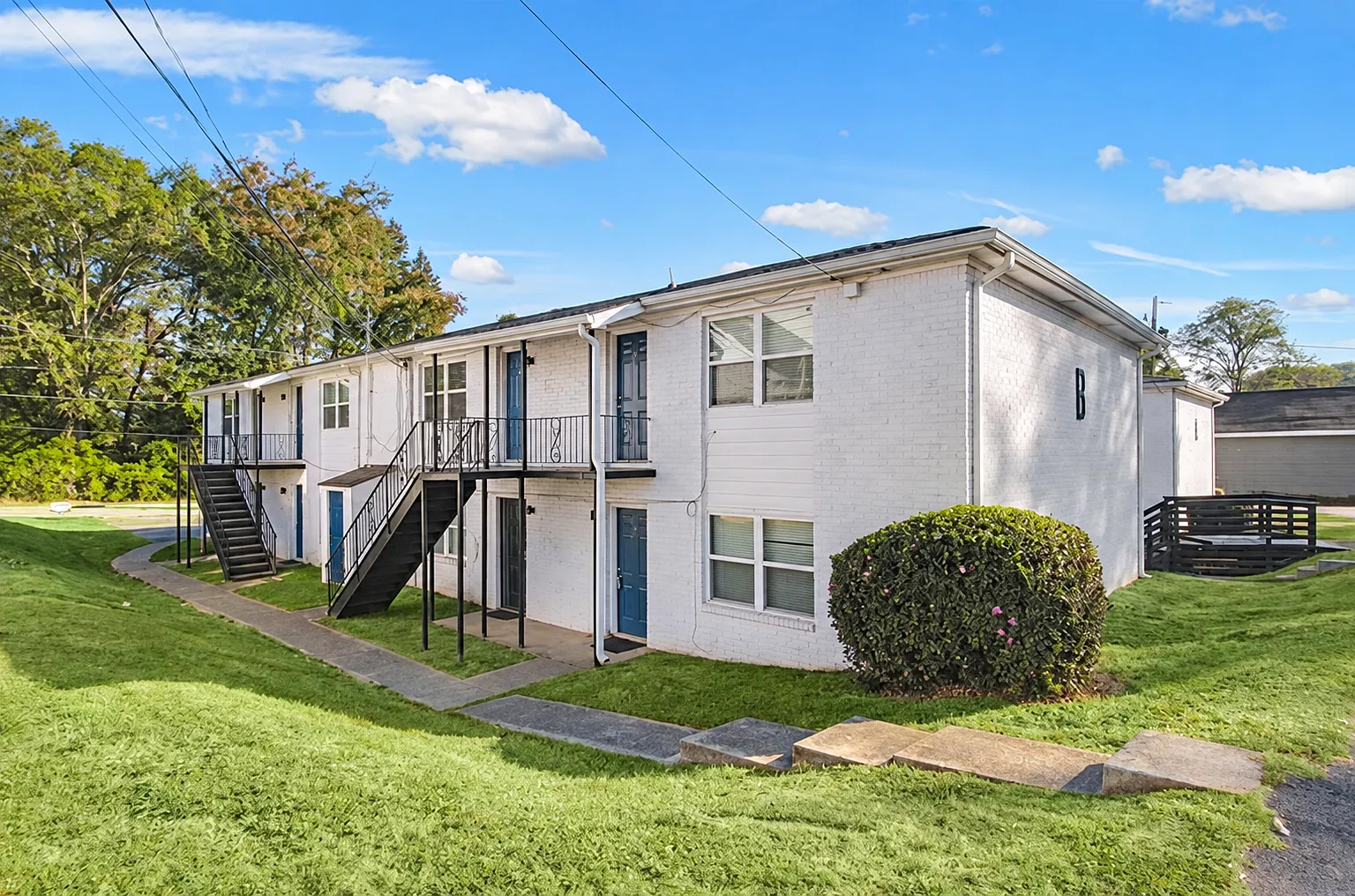 Casa Bella Apartments — Photo 4