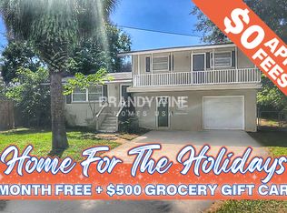 930 Jorick Ct W, Jacksonville, FL 32225