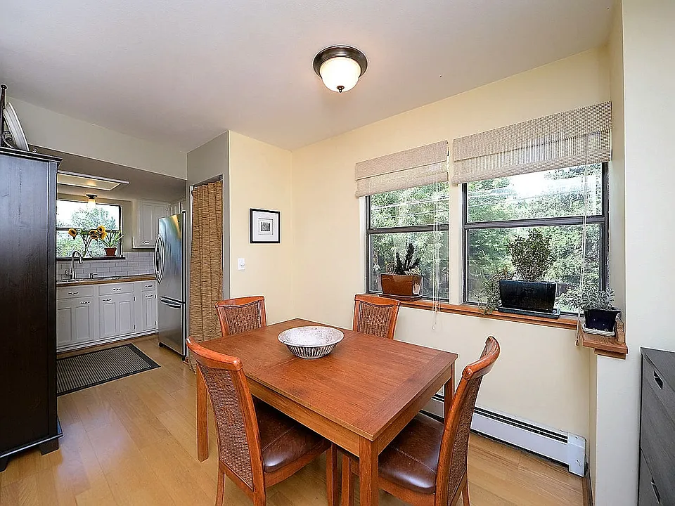 Dining room 1