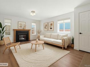 2016 Mount Sneffels Street, Longmont, CO 80504