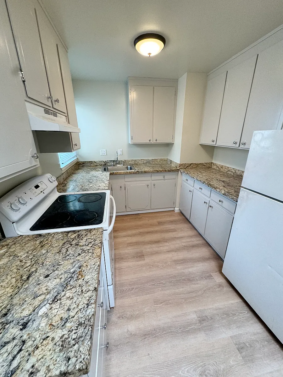 Building Photo - 222 N Willard St #1
