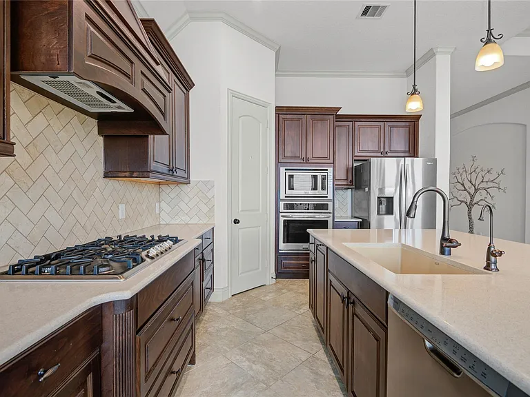 1644 Longwood Glen Ln — Photo 29