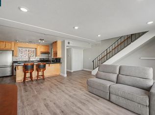 2426 Lincoln Ave APT J, Alameda, CA 94501