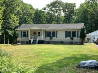 109 Red Rock Cir, Lords Valley, PA 18428