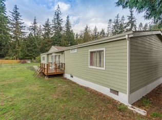 945 Ebony Pl, Camano Island, WA 98282