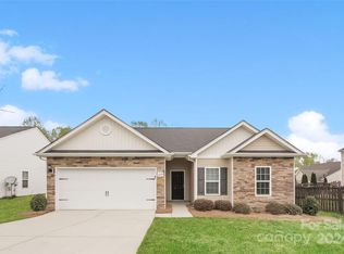 6310 Springbeauty Dr, Charlotte, NC 28227