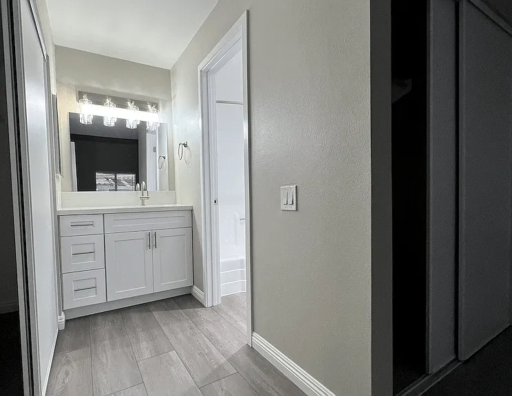 McComber Creek Apartments — Photo 22