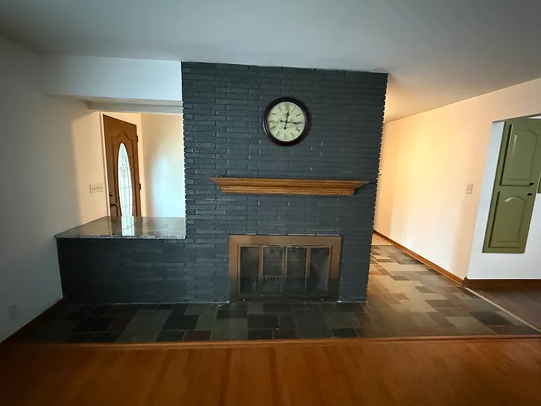 2709 Schaaf Dr — Photo 4