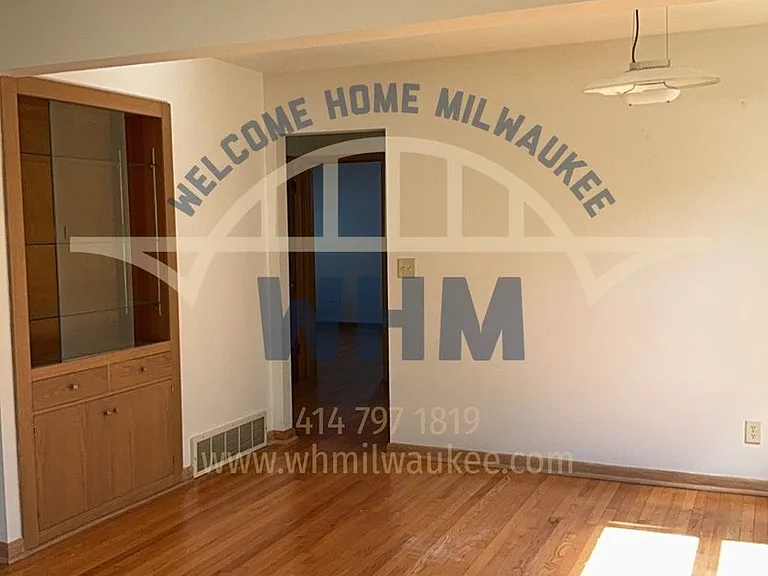 7313 Harwood Ave — Photo 4