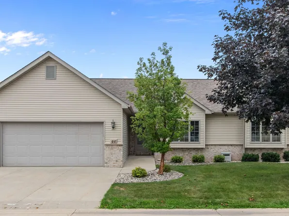 44 Penbrook Cir, Appleton, WI 54913
