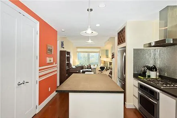 Sold by MiLL RE | media 2