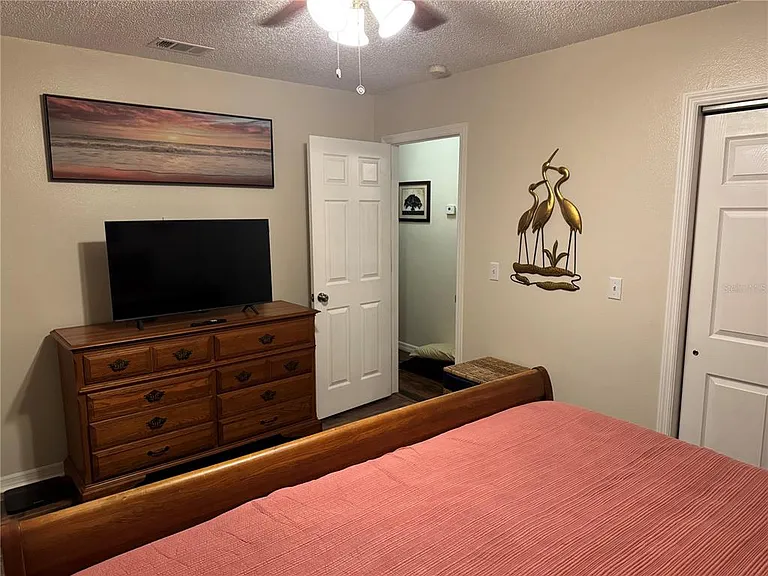 4399 Mundella Cir — Photo 15