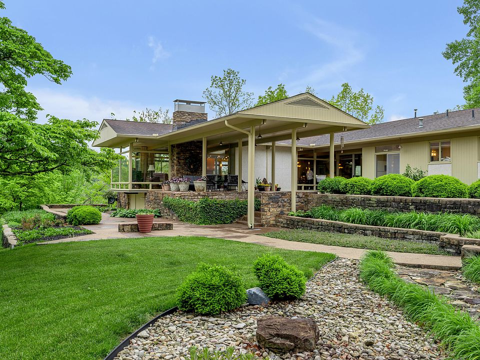 1st image of 150 Pine Hill Dr