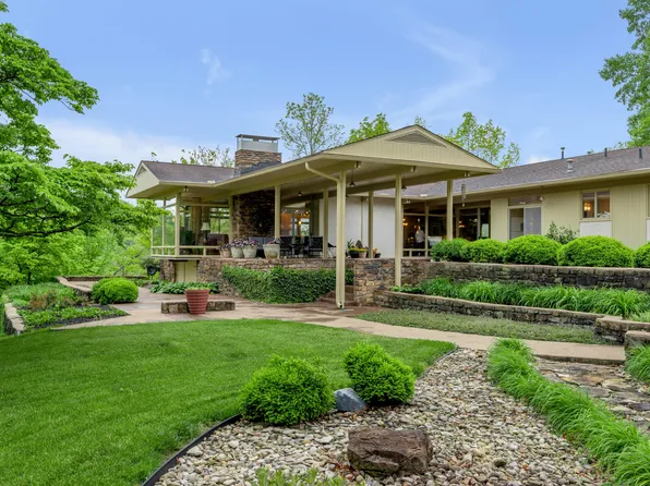 150 Pine Hill Dr, Morehead, KY 40351