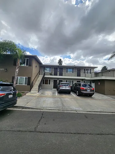 6101 Adelaide Ave #114 Photo 1