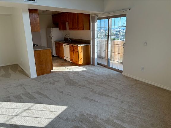 3rd image of 3401 Manning Ave APT 306