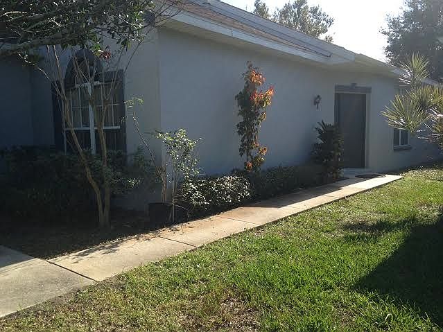 2nd image of 2362 Blue Sapphire Cir