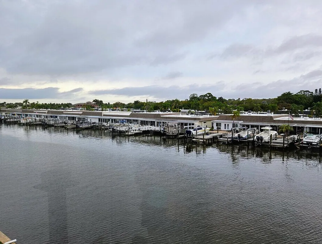 2 bed, 1400 sqft, $3,000 — Photo 4