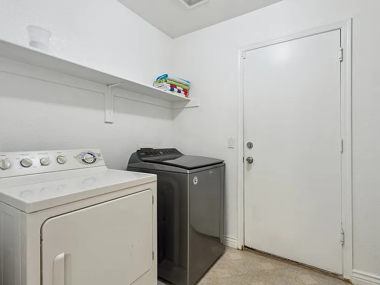 8054 W Palo Verde Dr — Photo 25