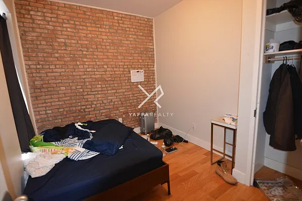 Rented by Yaffa Realty LLC | media 5