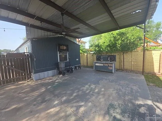 1718 E Juarez Ave NE — Photo 25